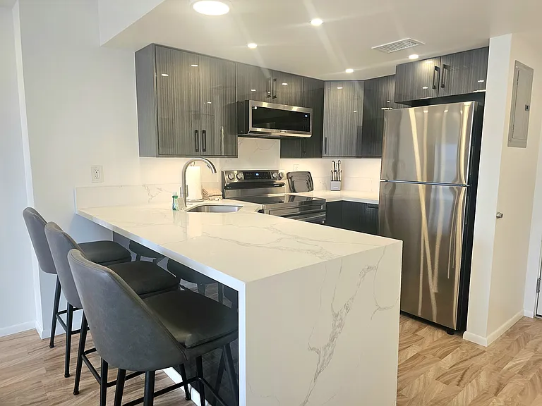 1777 Ala Moana Blvd #832 — Photo 6