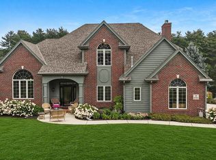 S91W31504 Grace TRAIL, Mukwonago, WI 53149