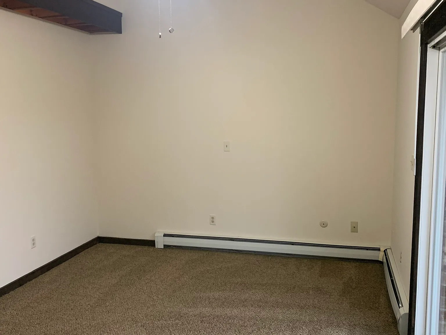 1 bed, 1.5 bath, $900 — Photo 2