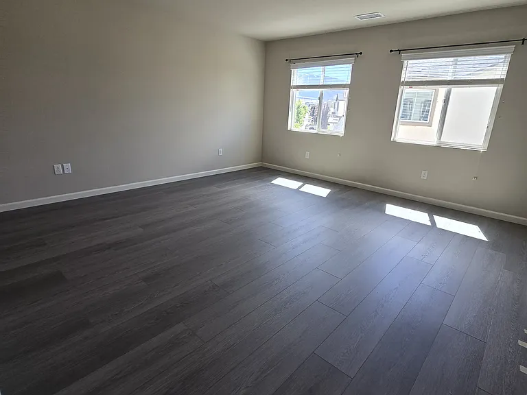 8955 Wolf River Dr — Photo 15