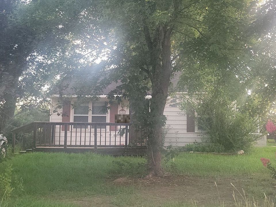 1st image of 1301 E Harvey Ave