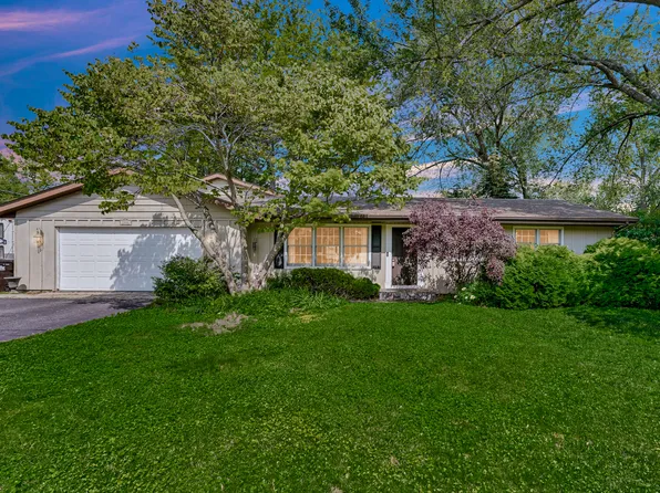 1006 Monroe St, Wauconda, IL 60084