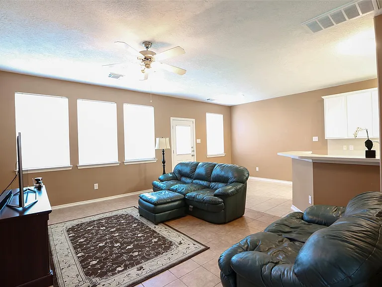 17511 Bering Bridge Ln — Photo 5