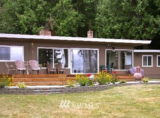 2643 S East Camano Dr, Camano Island, WA