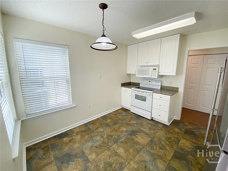 205 Salt Landing Cir — Photo 12