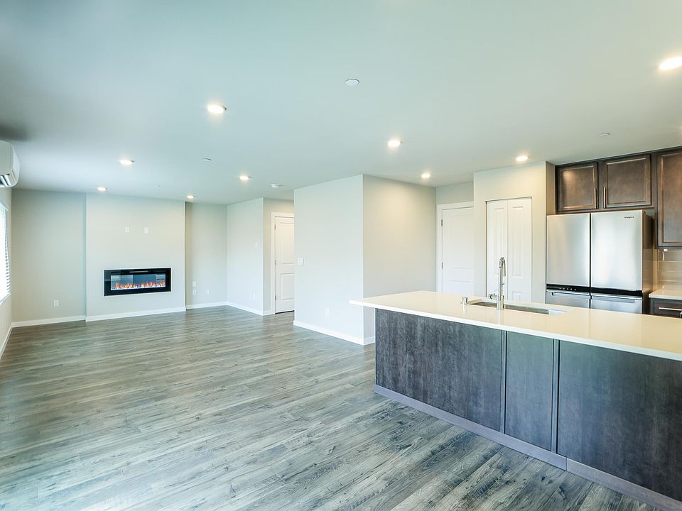 1st image of 8843 53rd Pl NE