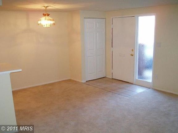 5th image of 9658 Brassie Way