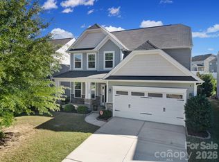 129 Lantern Acres Dr, Mooresville, NC 28115