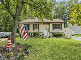 455 Deer Ln, Lusby, MD 20657