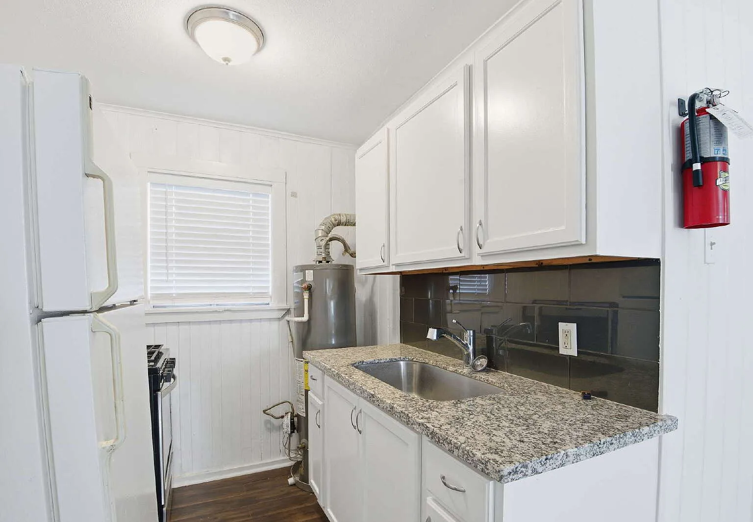 2 bed, 1.0 bath, 611 sqft, $850 — Photo 3