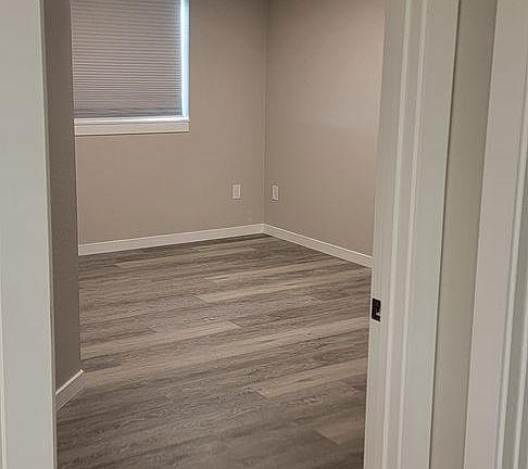 4th image of 1930 N Creekwood Park Cir #5