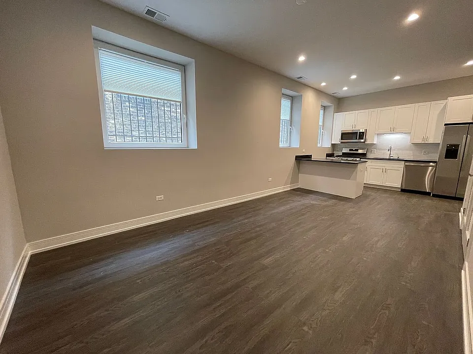 1730 W. Greenleaf Ave