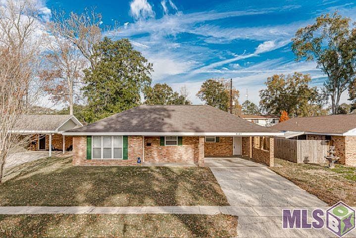 1st image of 8157 Royalwood Dr