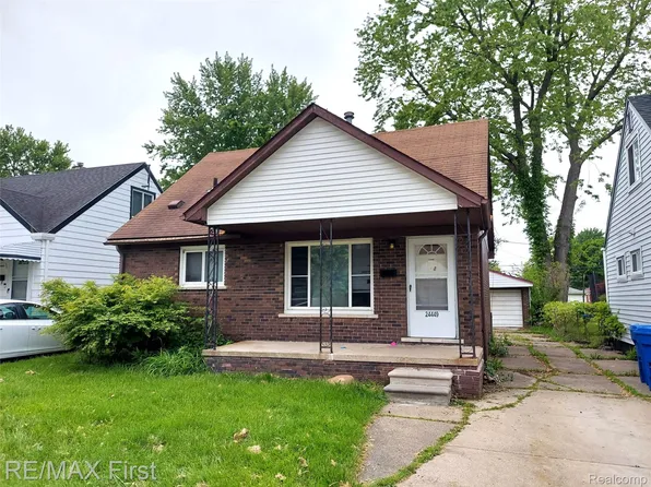 24449 Lauren Ave, Warren, MI 48089