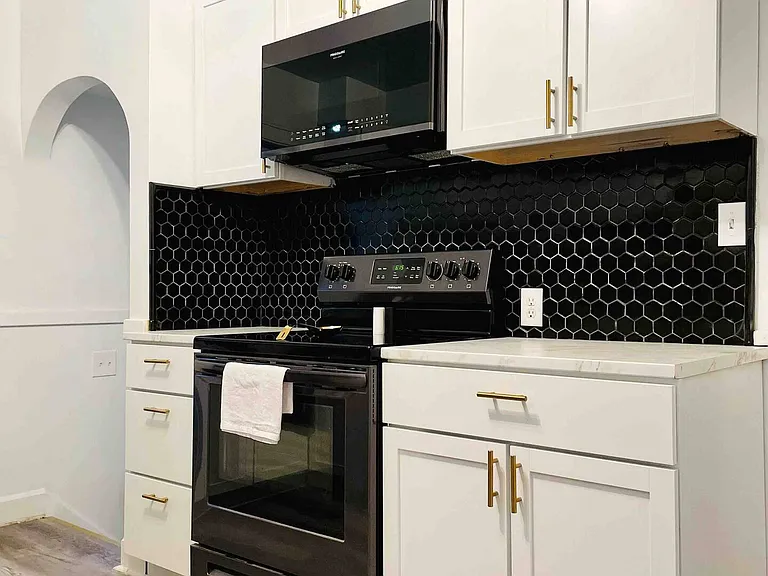 627 Bennighof Ave #B — Photo 15