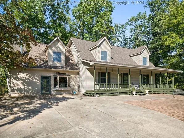 1414 Ponderosa Trl, Saint Albans, WV 25177