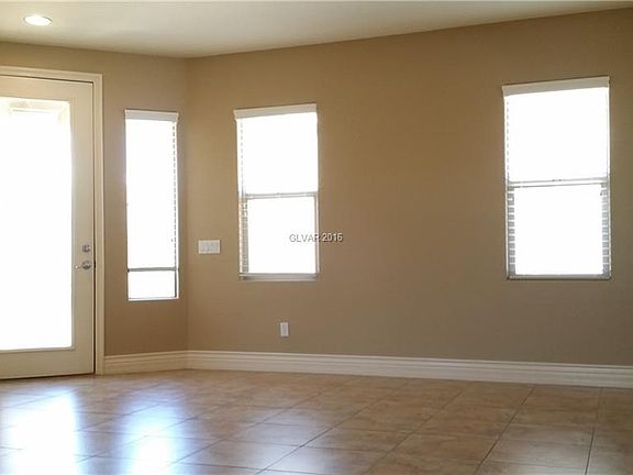 3rd image of 2 Sandy Bunker Ln #0