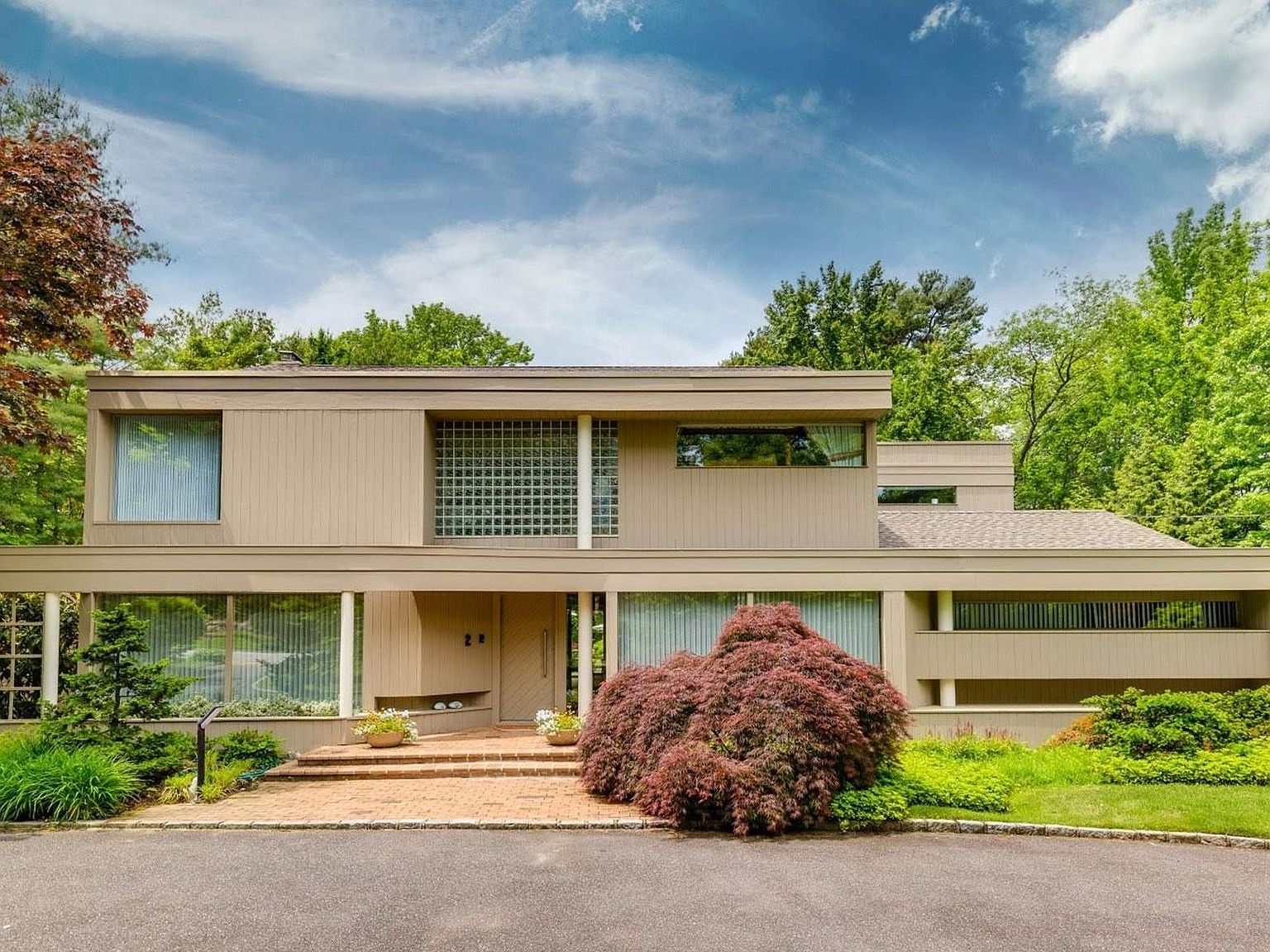 2 Juneau Boulevard, Woodbury, NY 11797 Zillow