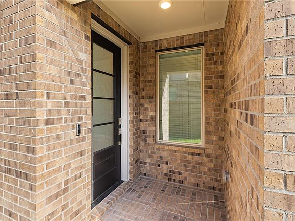 3rd image of 4241 Waterlily Spring Way