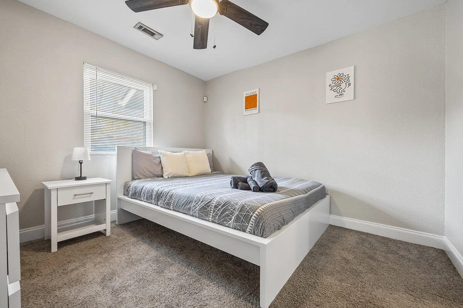 2 bed, 1.0 bath, $3,946 — Photo 4
