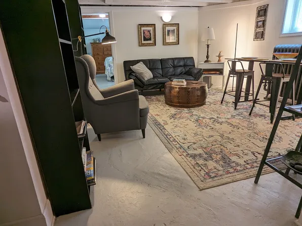 121 S Kenilworth Ave #Ll, Oak Park, IL 60302