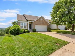 176 Hunters Run Ct, Eureka, MO 63025