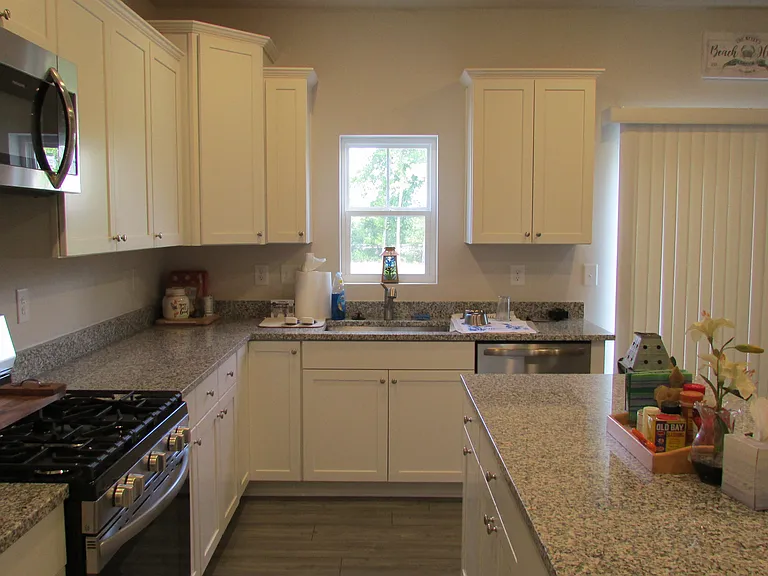 29369 Oxford Dr — Photo 11