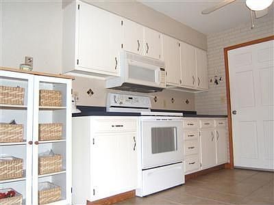 2nd image of 10929 Elm Circle Dr