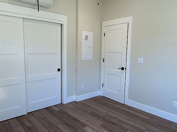 5th image of 372-384 E 8th Ave #384-1