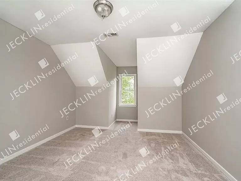 3325 Pemberton Creek Ct — Photo 19