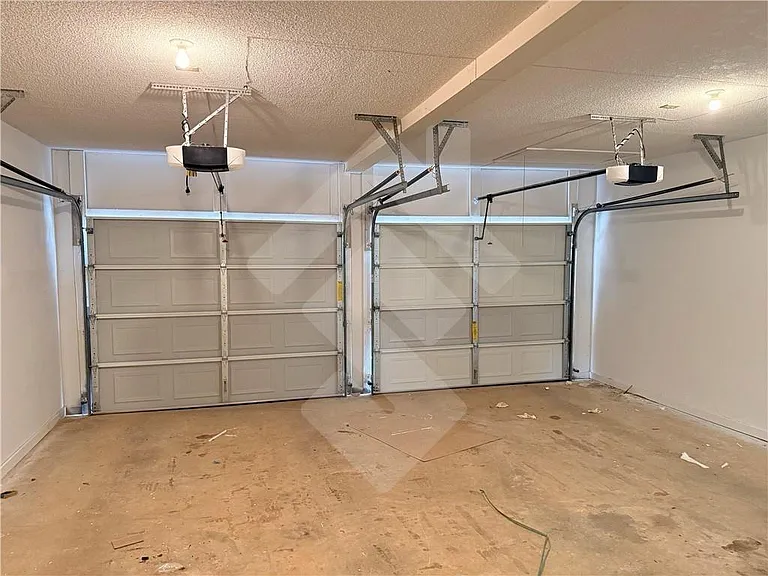 2890 Brookcliff Ln — Photo 46