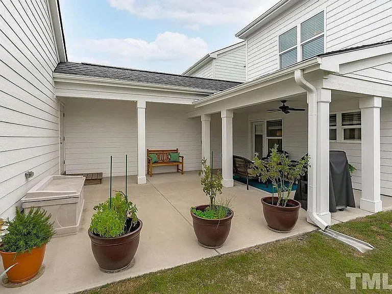 1188 Russet Ln — Photo 16