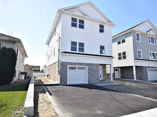 9 Dart  Street, East Rockaway, NY 11518