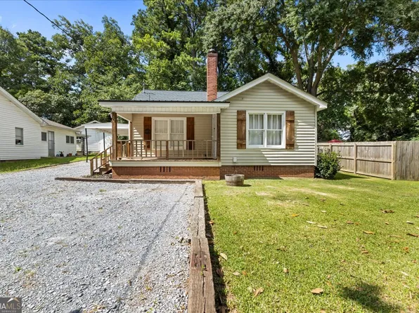 102 W Fairmount Ave, Cedartown, GA 30125