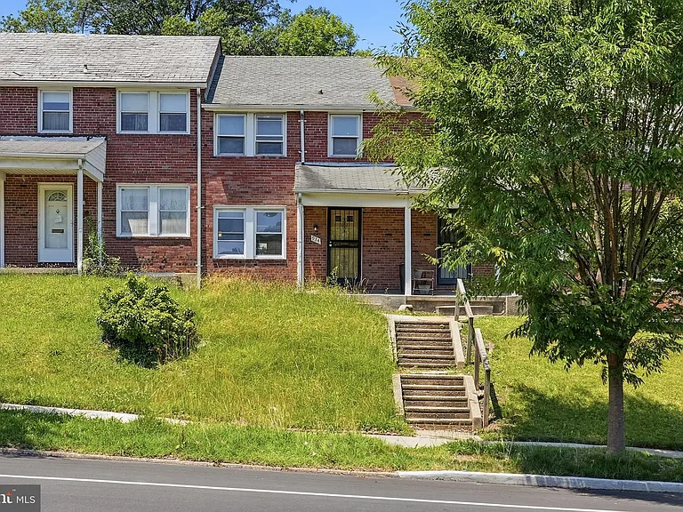934 Argonne Dr — Photo 3