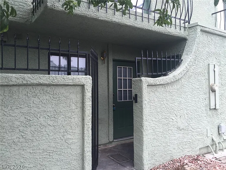 7030 Burcot Ave #C105 — Photo 8