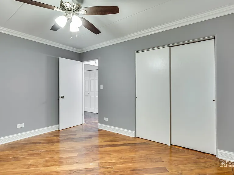 2645 W Carmen Ave — Photo 9