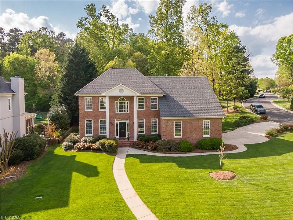 1st image of 4400 Jamesford Dr