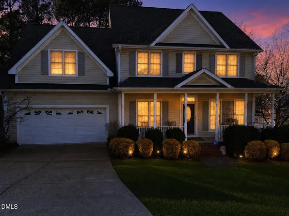 1721 Gracechurch St, Wake Forest, NC 27587