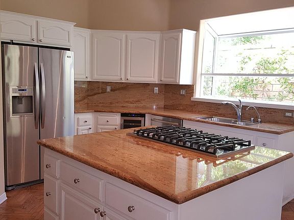 5th image of 2620 Yellowwood Dr