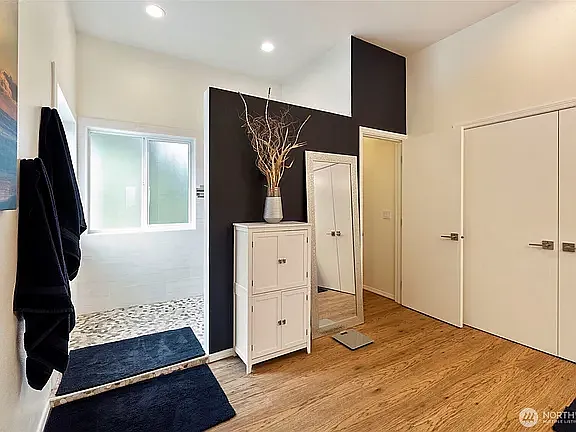 219 Tracy Ave N #202 — Photo 19