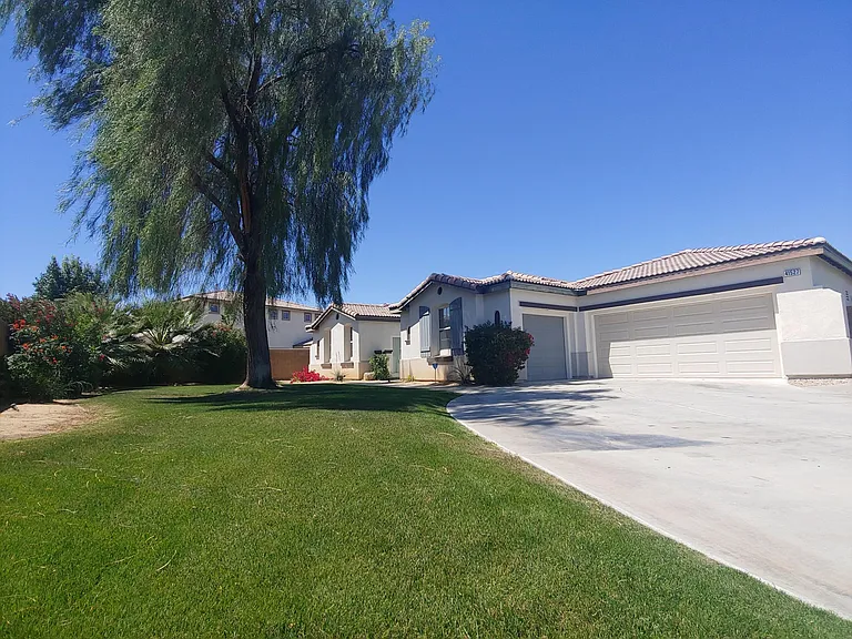 41527 Michelle Pl — Photo 27