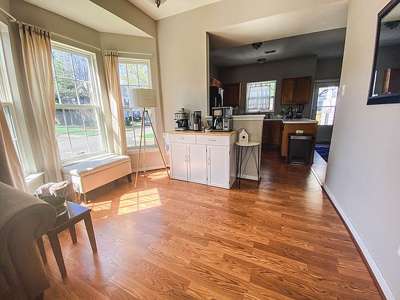 5th image of 9520 Cottesmore Ln