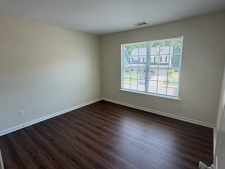151 Hidden Lake Cir — Photo 7