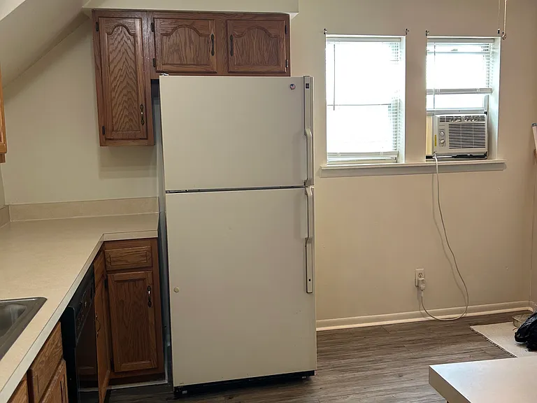 5006 Curtis Ave — Photo 10