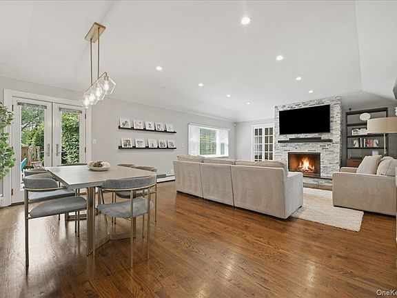 3rd image of 56 Glen Cove Drive