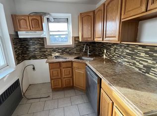 (Undisclosed Address), Yonkers, NY 10705