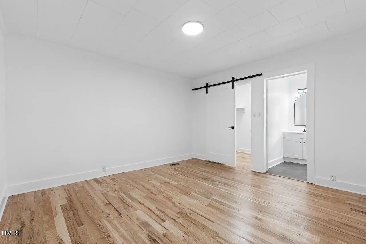 Charming & Fully Renovated 4-Bedroom Home in Durham — Photo 4