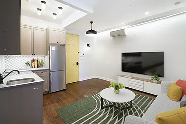 60-80 Myrtle Avenue, #2O