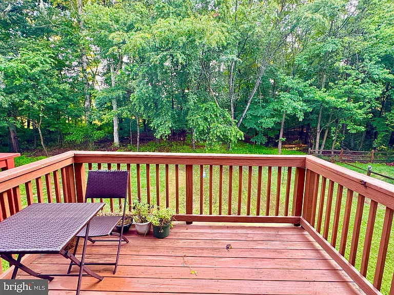 354 N Barrington Ct — Photo 13